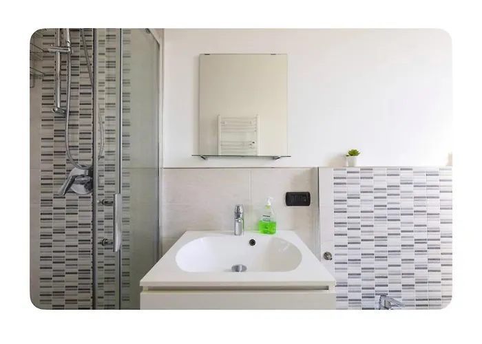 Cozy Flat Via Savona- Tortona アパート *