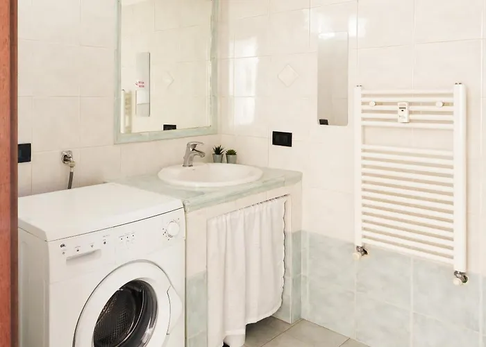 Duomo A 15 Minuti A Piedi - Balcone Wifi * Milano