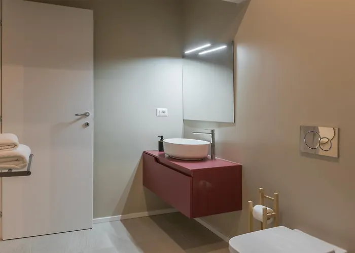 Sweet Dreams - Near Center - M4