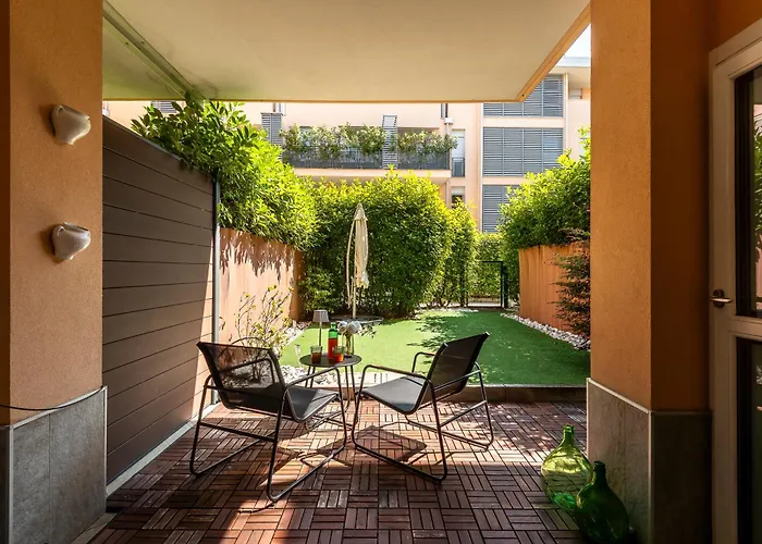 Stayeasy Gargano - Stylish With Private Yard Lägenhet Milano