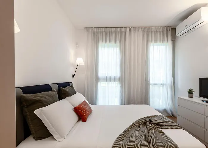 Stayeasy Gargano - Stylish With Private Yard