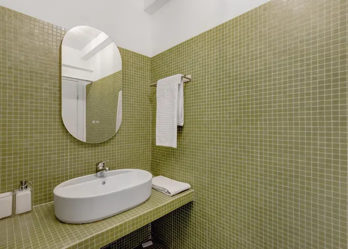 L Angolo Di Giulia, Tradizionale Casa Di Ringhiera