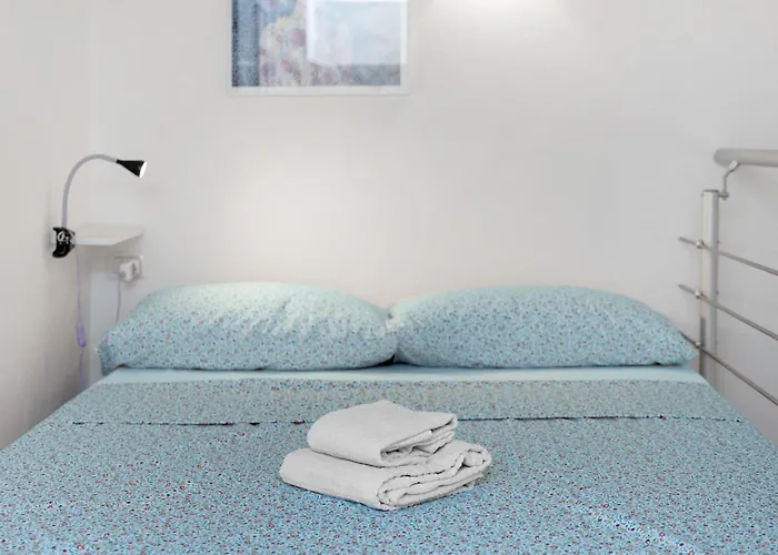 L Angolo Di Giulia, Tradizionale Casa Di Ringhiera