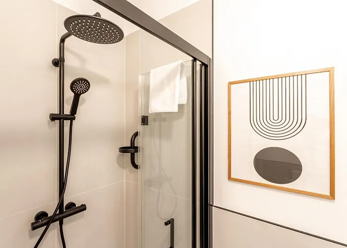 Co99 - Spacious One Bedroom Gallarati Scotti Apartment *