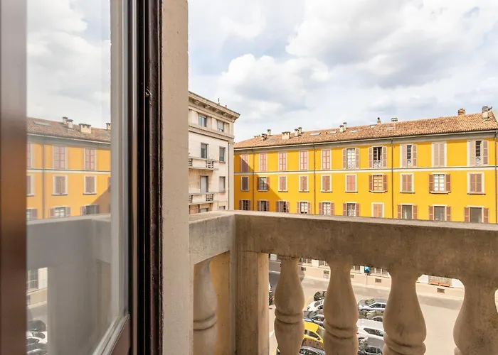 Co99 - Spacious One Bedroom Gallarati Scotti Lejlighed *