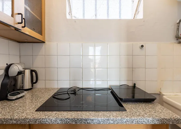 Nord - Near The Metro * Milánó