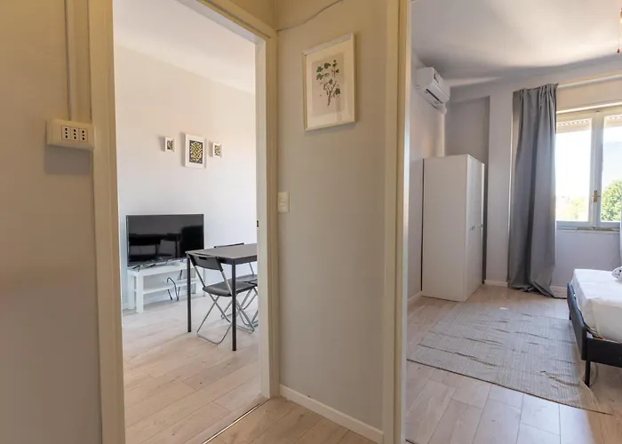 Nord - Near The Metro *