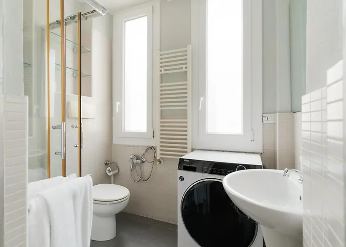 Guesthost - Citta Studi Balcony