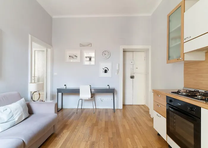 Guesthost - Citta Studi Balcony Appartement