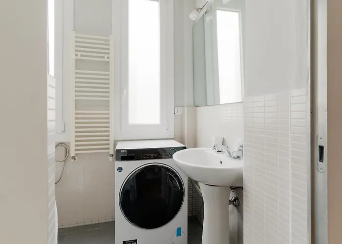 Guesthost - Citta Studi Balcony *