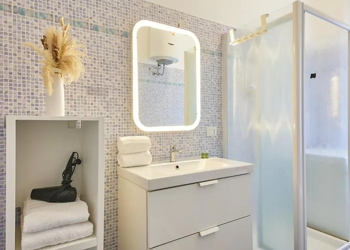 Centro Citta - Elegante Con 3 아파트 밀라노