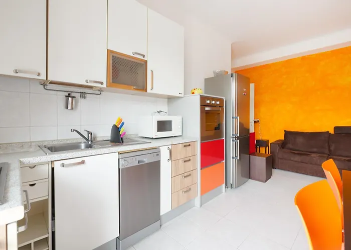 Apartament Guesthost - Urban Oasis Between M1 & San Siro *