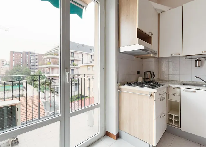 Guesthost - Urban Oasis Between M1 & San Siro Apartament Mediolan