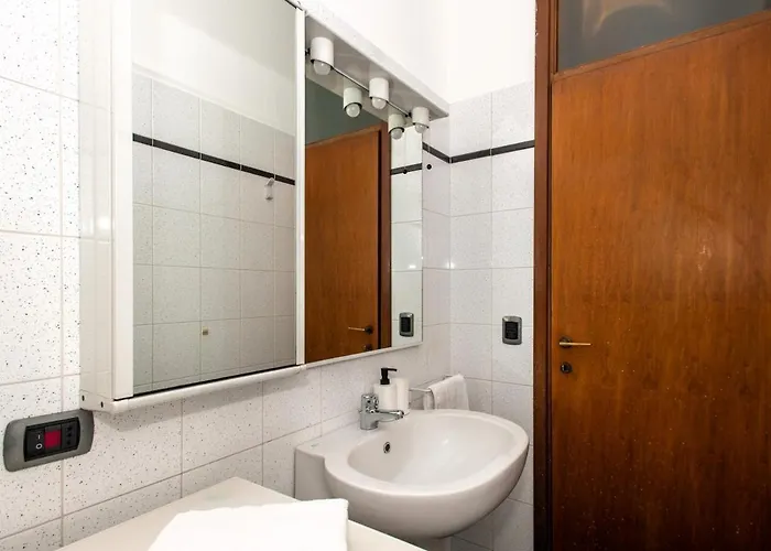 Spacious Near Bocconi *