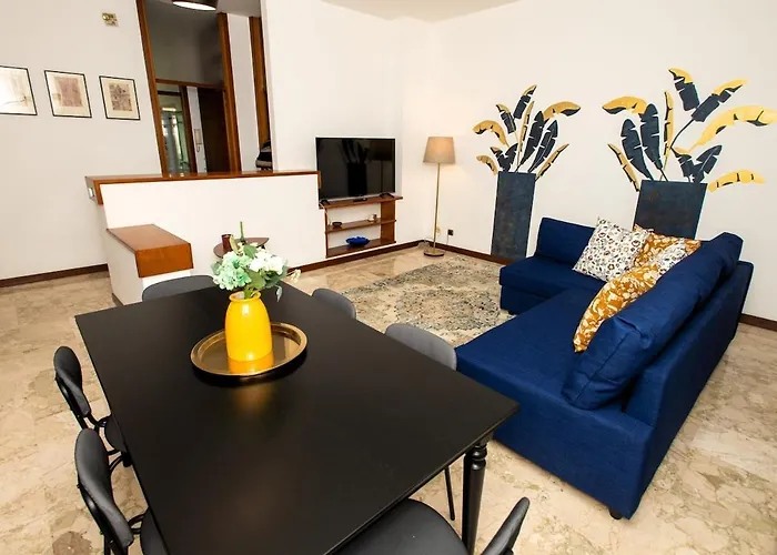 Spacious Near Bocconi *