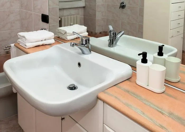 Spacious Near Bocconi Milano