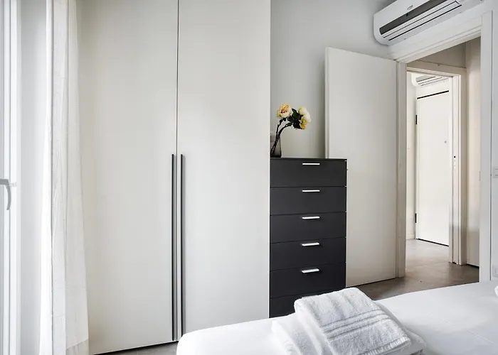 Lägenhet Hostmate - - Genesio -maciachini Milano