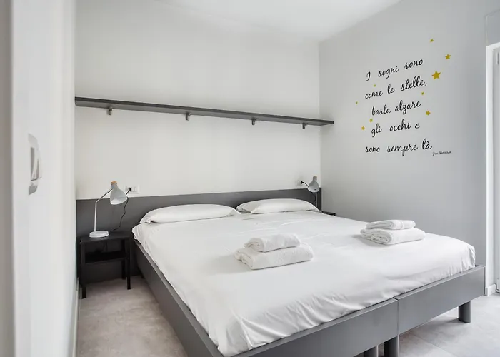 Lägenhet Hostmate - - Genesio -maciachini Milano