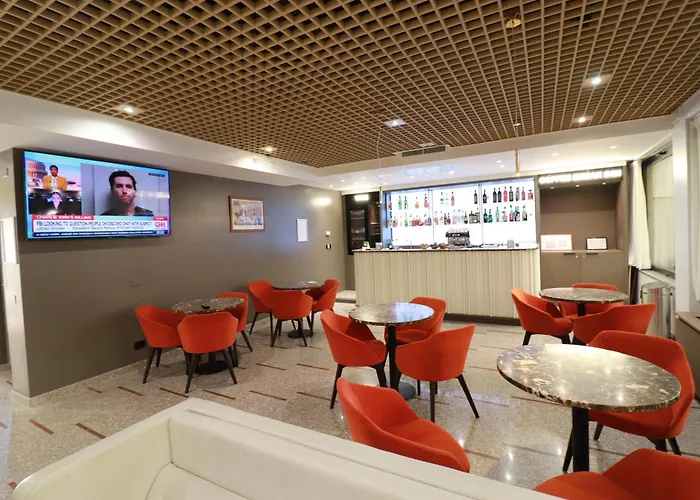 Domenichino Hotel 3*