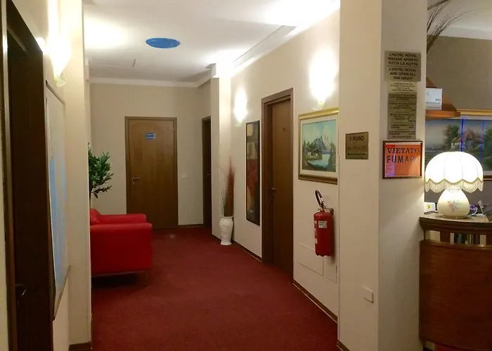 Royal Hotel