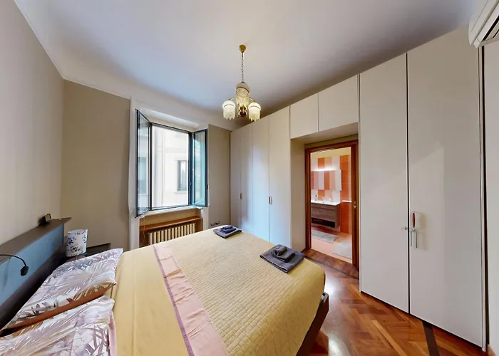 Wonderful Downtown Apartment-hd Netflix, King-size Bed, Two Minutes' Walk From Metro Daire