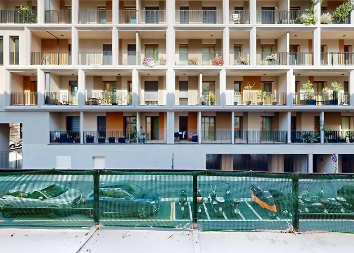 Wonderful Downtown Apartment-hd Netflix, King-size Bed, Two Minutes' Walk From Metro Milano