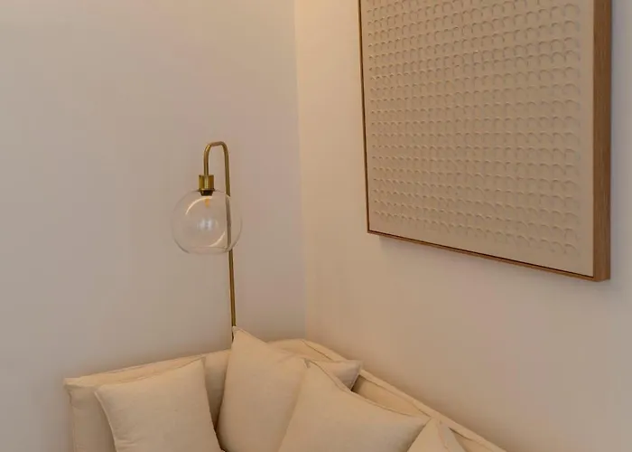 Manzoni 44 * Милан