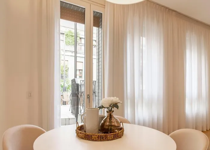 Manzoni 44 Апартаменты *