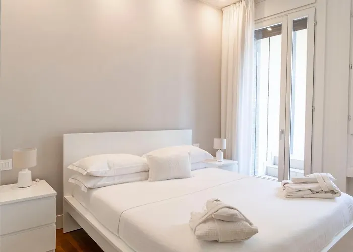 Manzoni 44 Апартаменты Милан