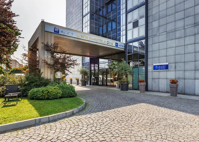 Ih Lorenteggio Otel