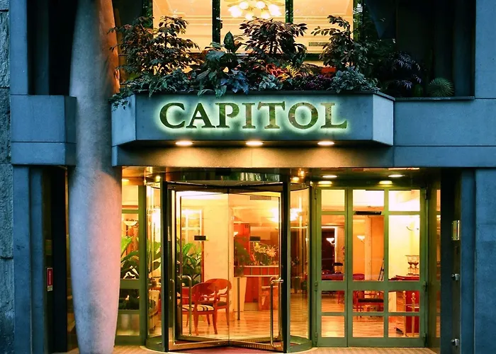 Capitol מלון