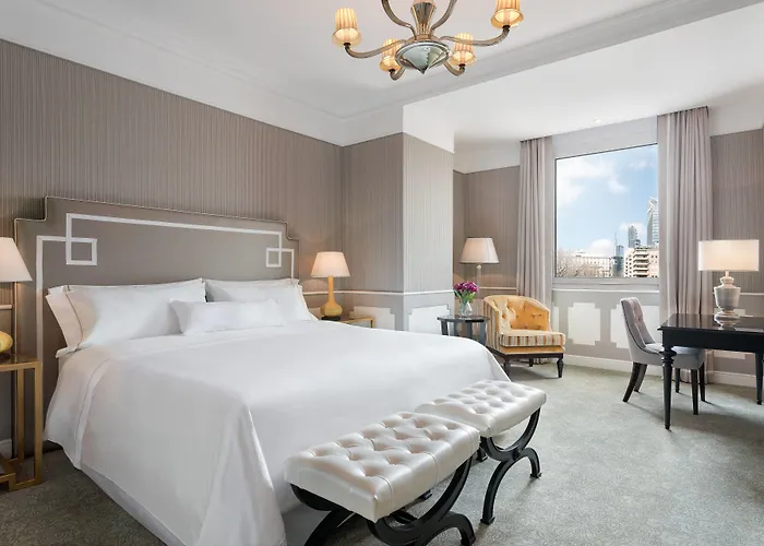The Westin Palace, 酒店