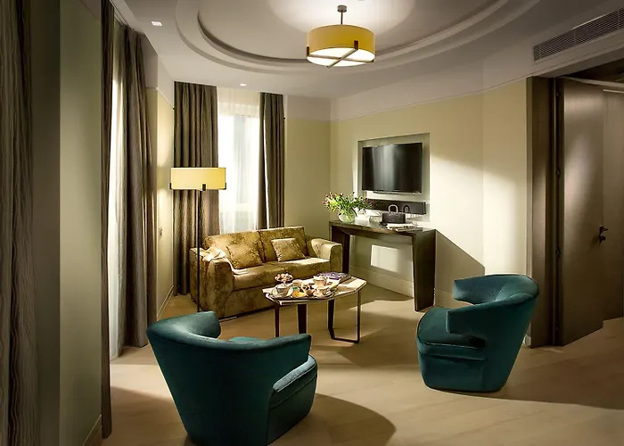 卡沃尔酒店 米兰