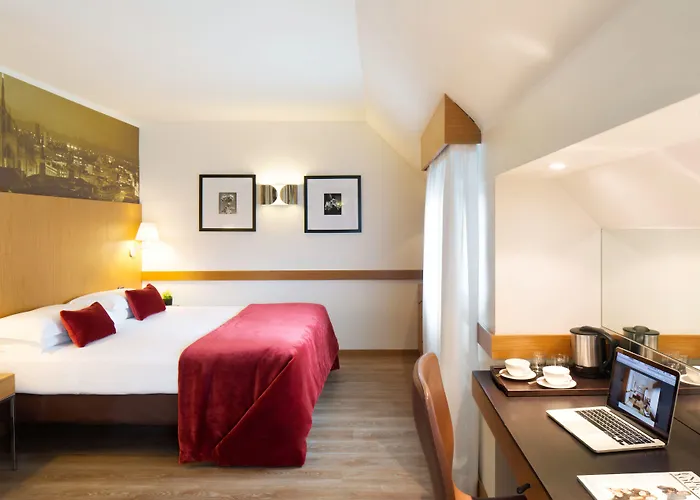 Starhotels Tourist Hotel 4*