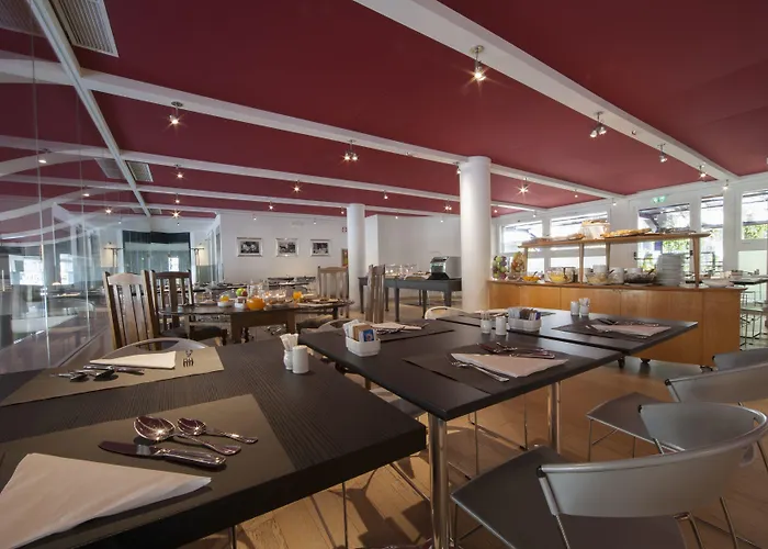 Urban Hive Hotell 4*