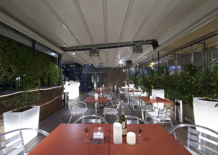 Urban Hive Hotell 4*