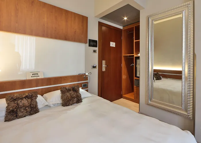 Western Madison Hotel