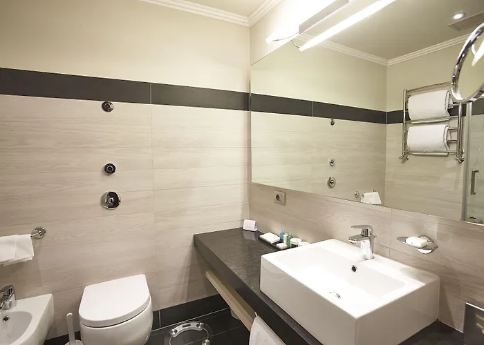 سينا دي لا فيل 4*