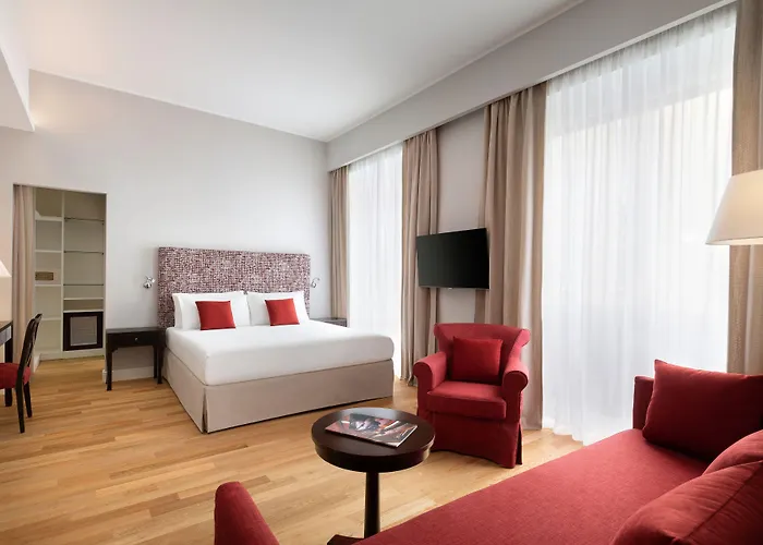 시나 드 라 빌 호텔 4*