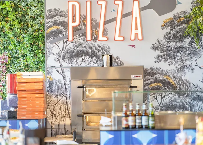 米兰市中心莱昂纳多酒店