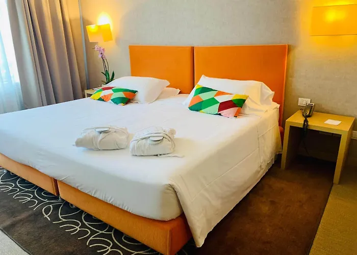 Blaise & Francis Otel 4*