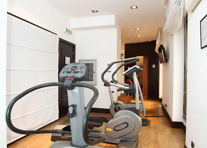 ستارهوتيلز ريتس