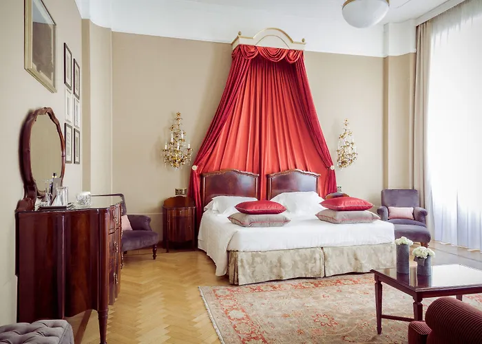 Отель Grand Et De - The Leading Of The World