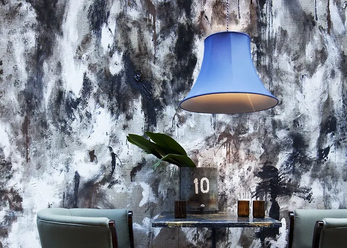 Grand Et De - The Leading Of The World