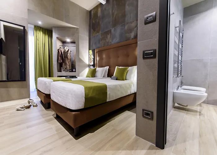 Hotel Just 4*