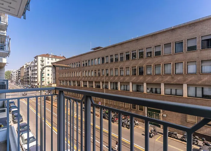 Отель 43 Station 3*