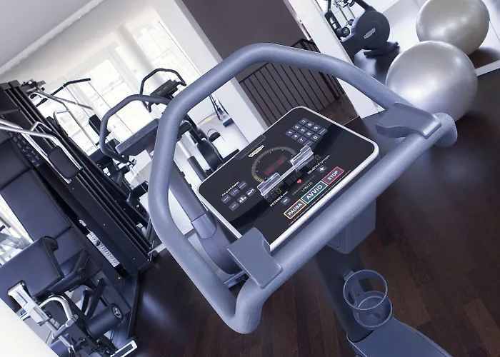 曼尼尼酒店 酒店 3*