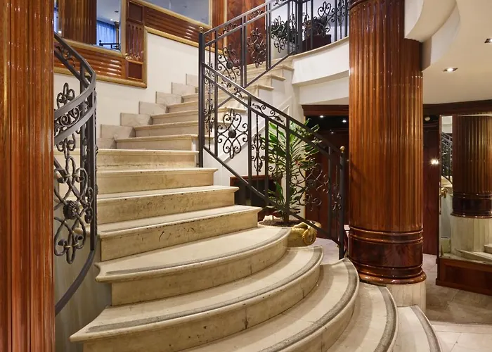 Scandinavia 4* Milán