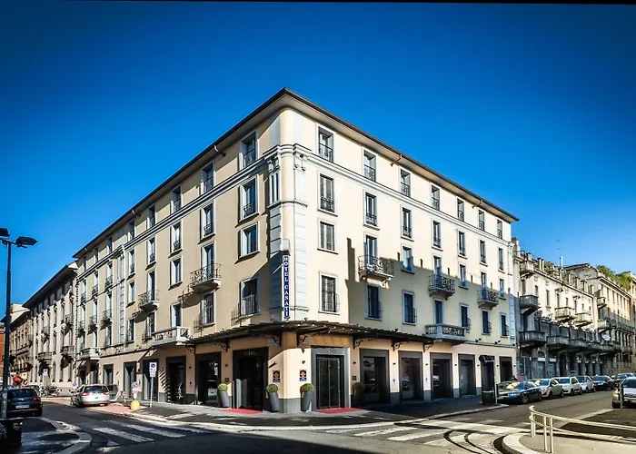 Отель Worldhotel Casati 18 4*