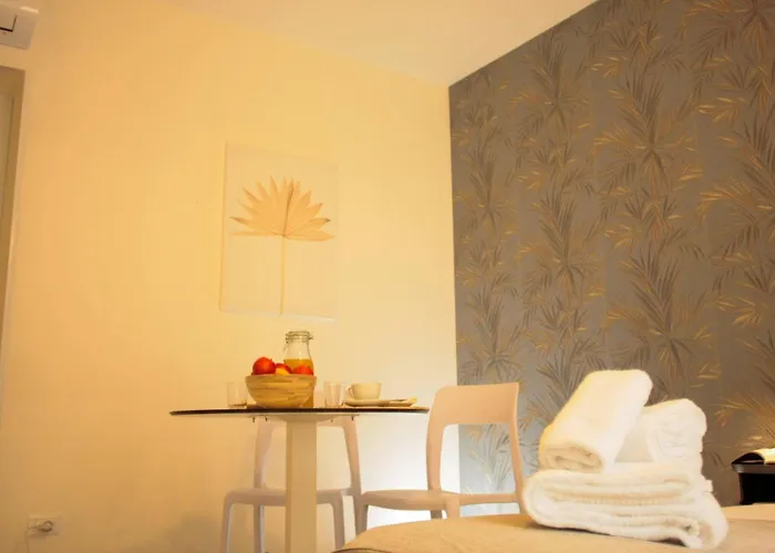 Italianway - The B Village New * Milan